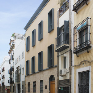 Edificio para apartamentos en calle General Castaño de Sevilla